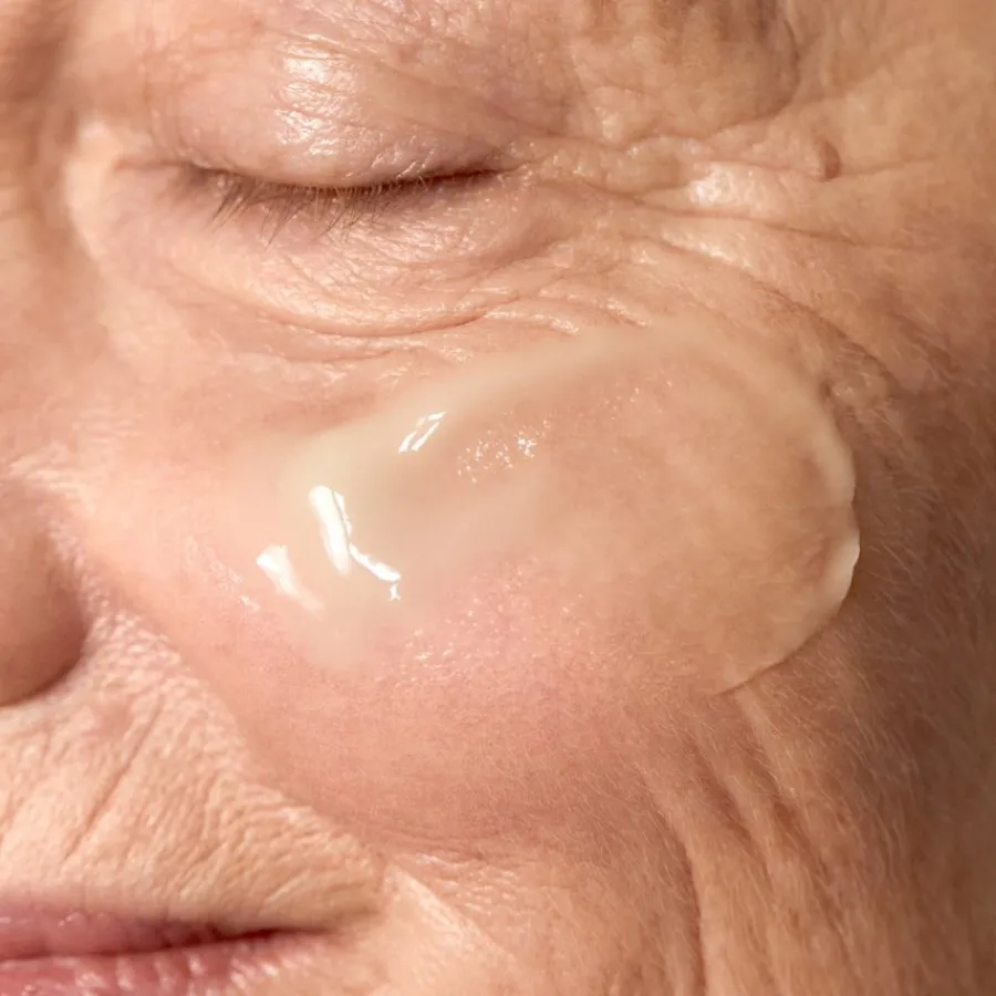 Mu00C1DARA Age Pro Intense Anti-Falten Serum von MÁDARA Sale