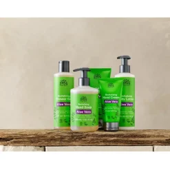 Urtekram Aloe Vera Revitalizing Hand Cream von Online