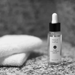 Pestle u0026 Mortar Anti-Ageing Pure Hyaluronic Serum von Pestle & Mortar
