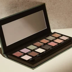 Douglas Collection Augen Earthy Nudes Eyeshadow Palette von Hot