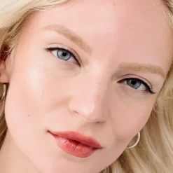 Benefit Augenbrauenstifte Mighty Fine Brow Pen - Superfeiner Brauenstift mit Dreifacher Spitze von