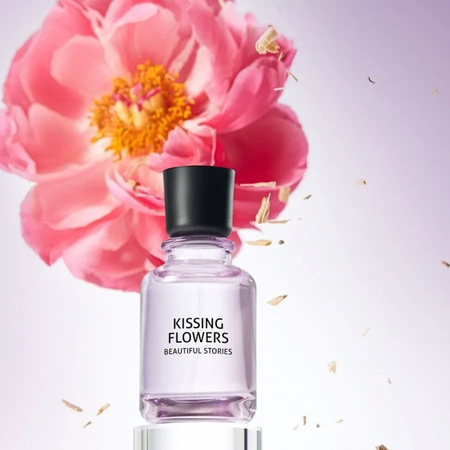 Douglas Collection Beautiful Stories Eau de Parfum Spray Kissing Flowers von Best