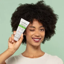 Curlsmith Behandlungen Frizz Rescue Finishing Serum von