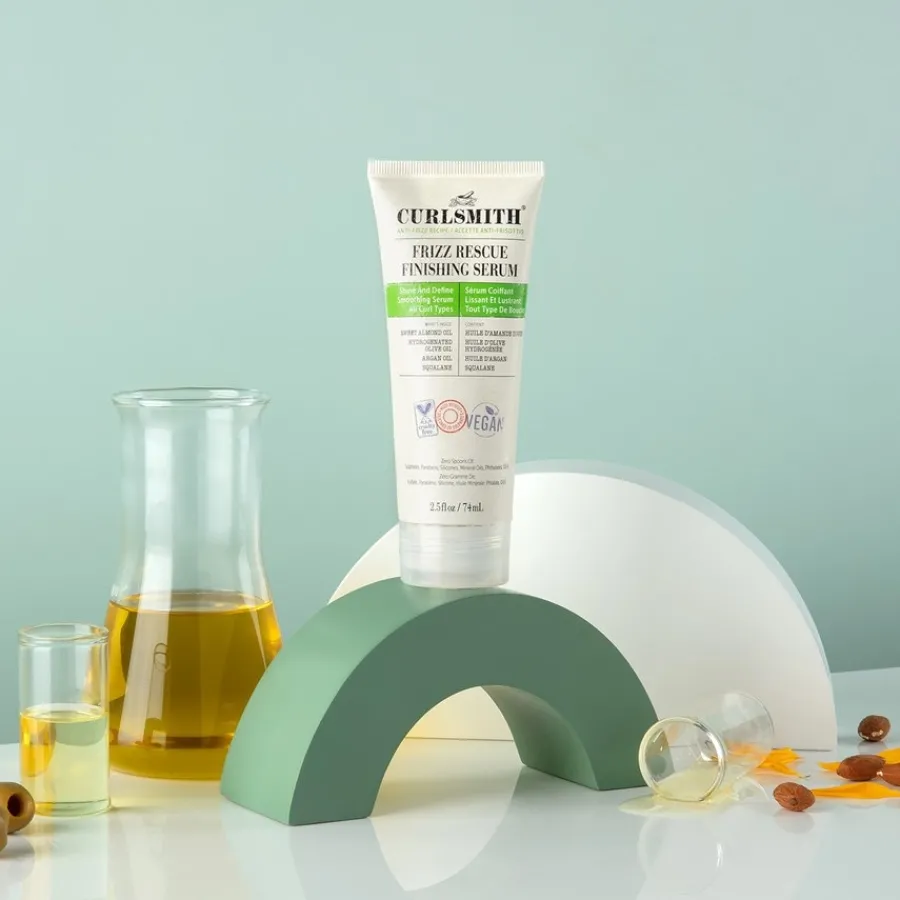 Curlsmith Behandlungen Frizz Rescue Finishing Serum von