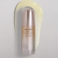 Shiseido Benefiance Wrinkle Smoothing Contour Serum von