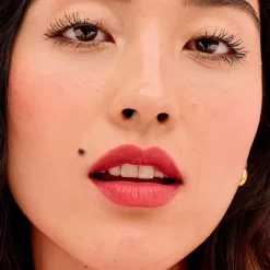 Benefit Plushtint - Feuchtigkeitsspendender Matter Tint Online