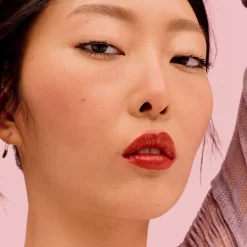 Benefit Plushtint - Feuchtigkeitsspendender Matter Tint Online