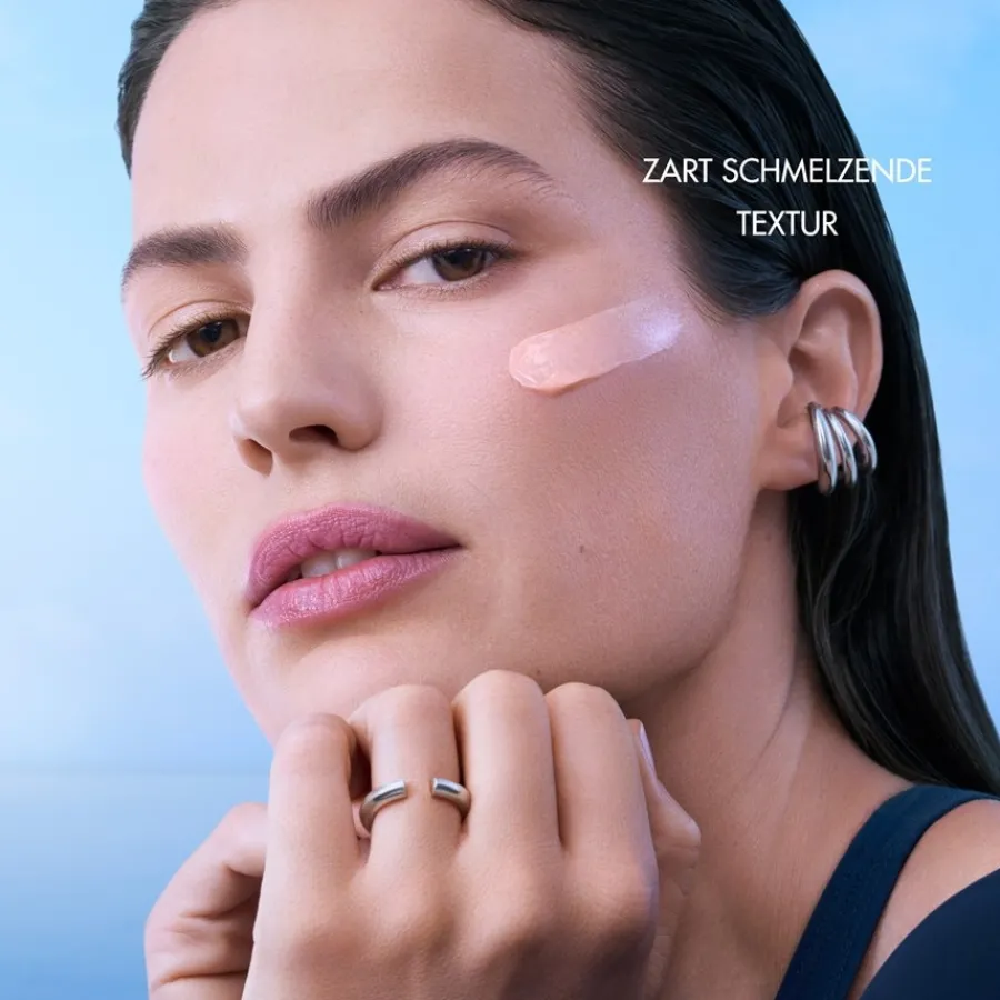 Biotherm Blue Therapy Blue Peptides Uplift Cream von