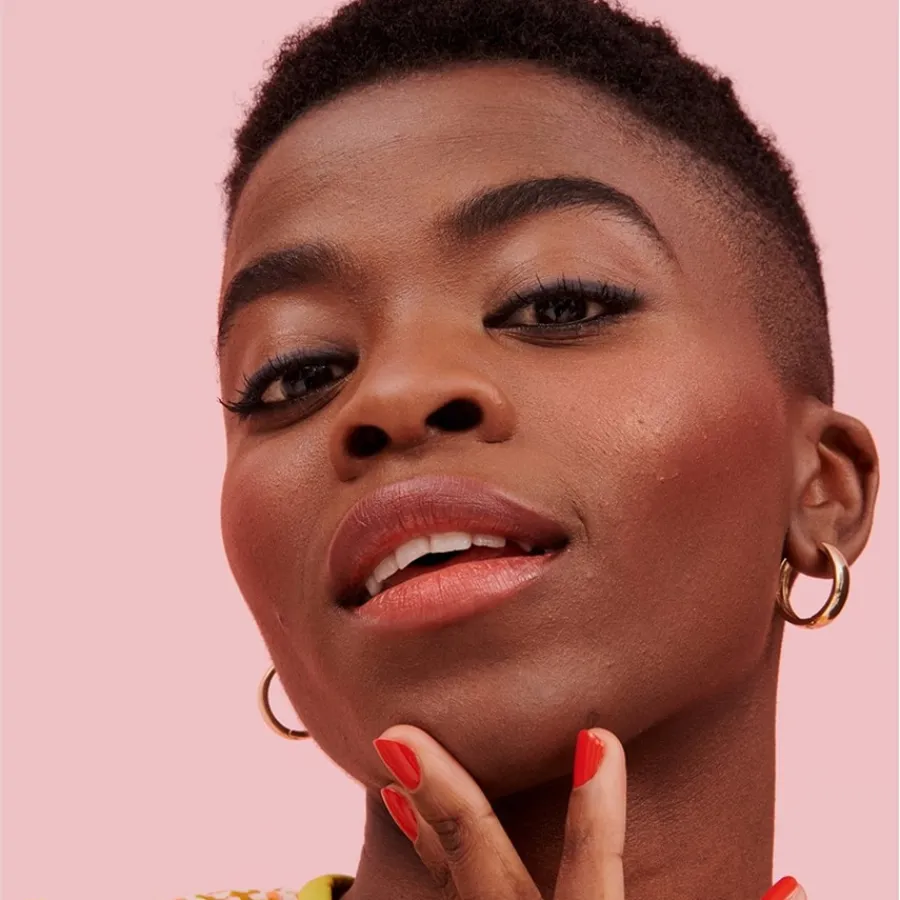 Benefit Blush Crystah Rouge Erdbeerrosa von