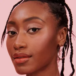 Benefit Blush Shellie Rouge Mini Softem Rosa mit Perlmuttschimmer  von