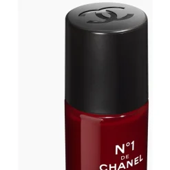 CHANEL N°1 DE REVITALISIERENDES AUGENSERUM Glättet – Erfrischt – Öffnet den Blick