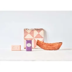 Claus Porto Classico 8741 Pear Sandalwood Wax Sealed Soap von