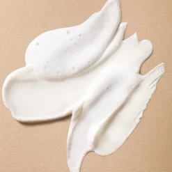 Clu00E9 de Peau Beautu00E9 Clé de Peau Beauté Clarifying Cleansing Foam