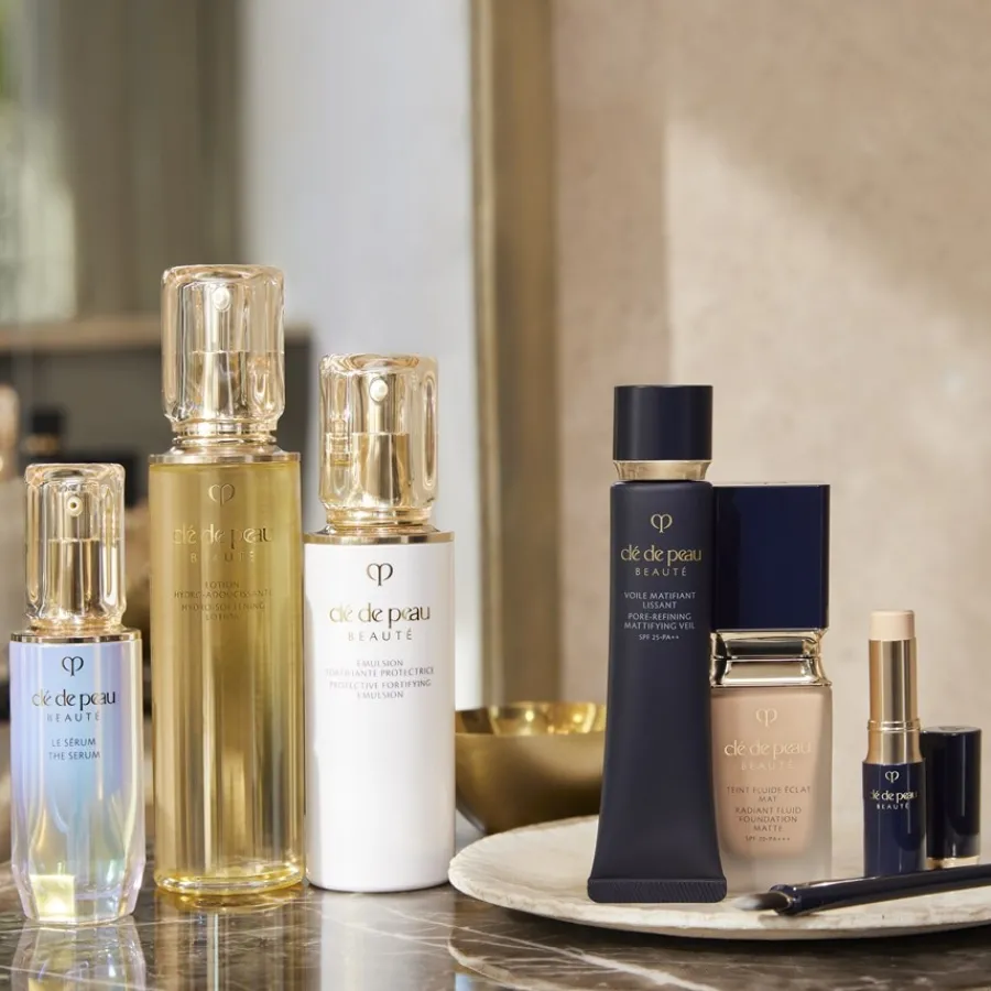 Clu00E9 de Peau Beautu00E9 Clé de Peau Beauté Concealer