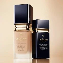 Clu00E9 de Peau Beautu00E9 Clé de Peau Beauté Long Lasting Hydrating Veil