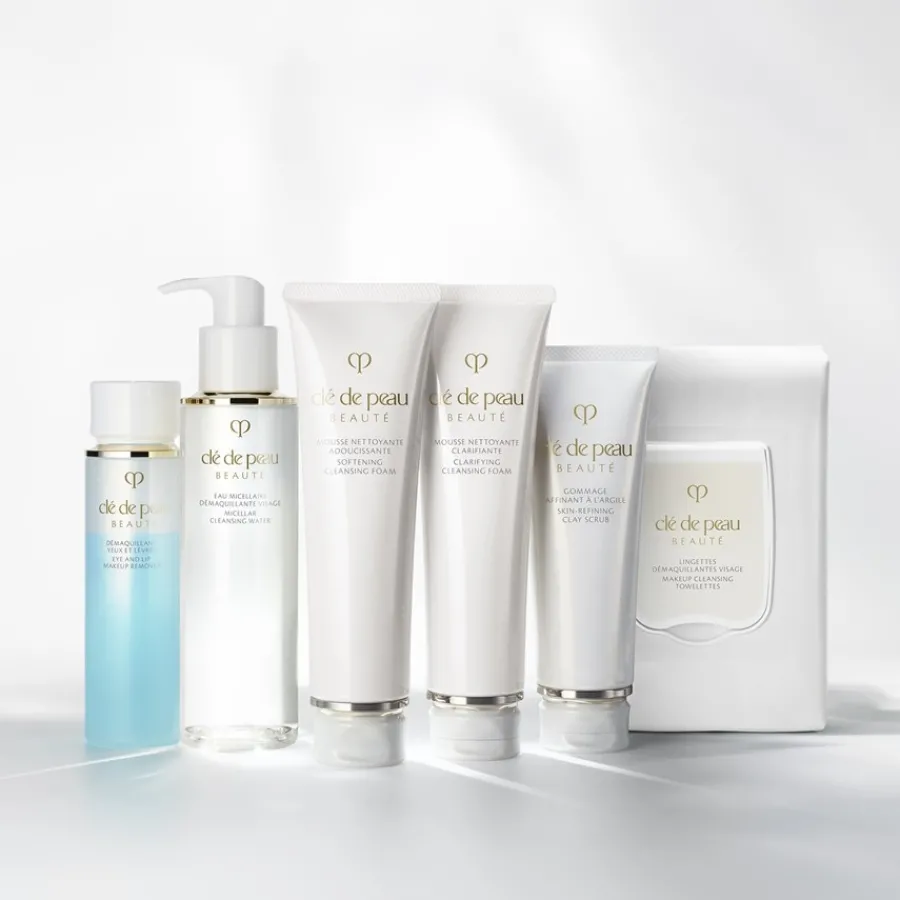 Clu00E9 de Peau Beautu00E9 Clé de Peau Beauté Makeup Cleansing Towelettes