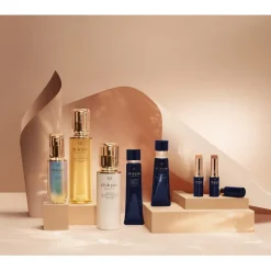 Clu00E9 de Peau Beautu00E9 Clé de Peau Beauté Radiant Cream Foundation