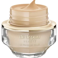 Clu00E9 de Peau Beautu00E9 Clé de Peau Beauté The Foundation