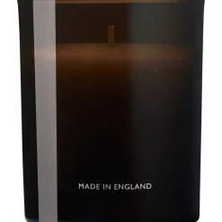 Molton Brown Coastal Cypress & Sea Fennel Scented Candle von