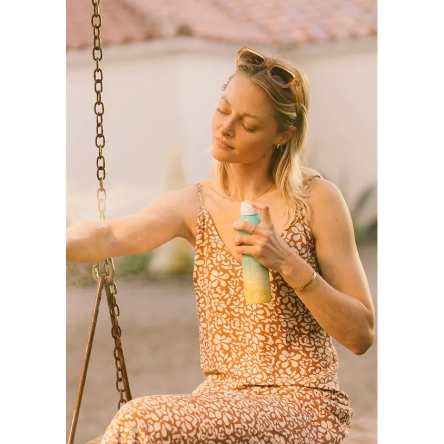 Coola Classic Sunscreen Spray SPF 30 Tropical Coconut