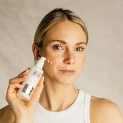 DADO SENS ECTOIN ANTI-AGING-FLUID - Anti-Aging-Zusatzpflege bei sensibler, reifer Haut Outlet