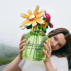 Marc Jacobs Daisy Wild Eau de Parfum Spray Eau So Intense von