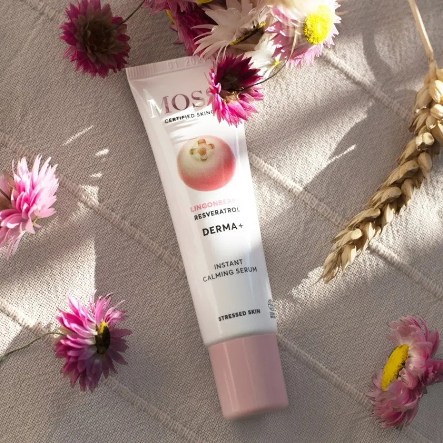 Mossa Derma+ Instant Calming Serum von