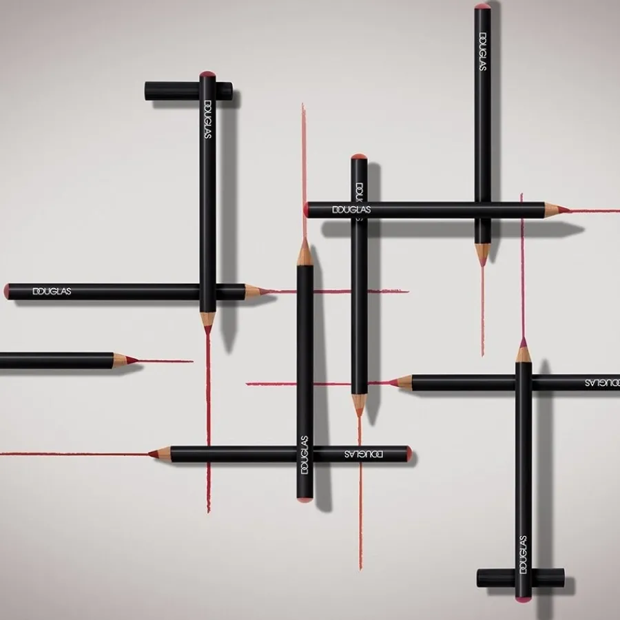 Douglas Collection Contour & Reshape Lip Liner
