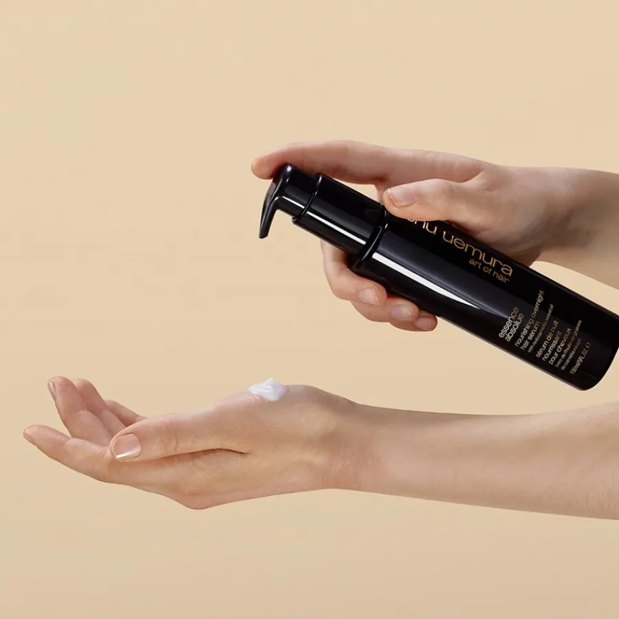 Shu Uemura Essence Absolue Nachtserum von Hot
