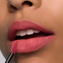 Essence 8H Matte Liquid Lipstick