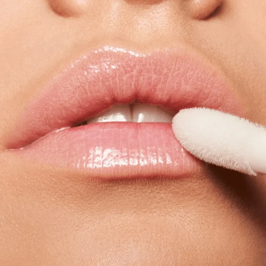 Essence The Super Balm Glossy Lip Treatment