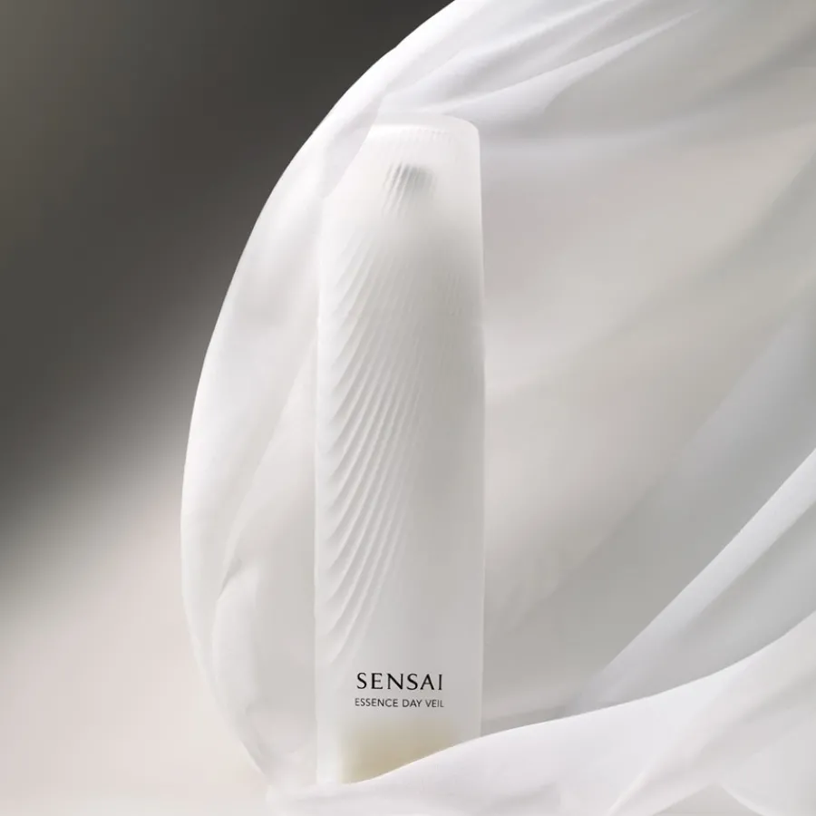 SENSAI Expert Products Essence Day Veil von New