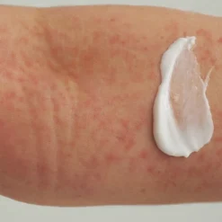 DADO SENS EXTRODERM DUSCHCREME - bei trockener Haut und Neurodermitis von Discount