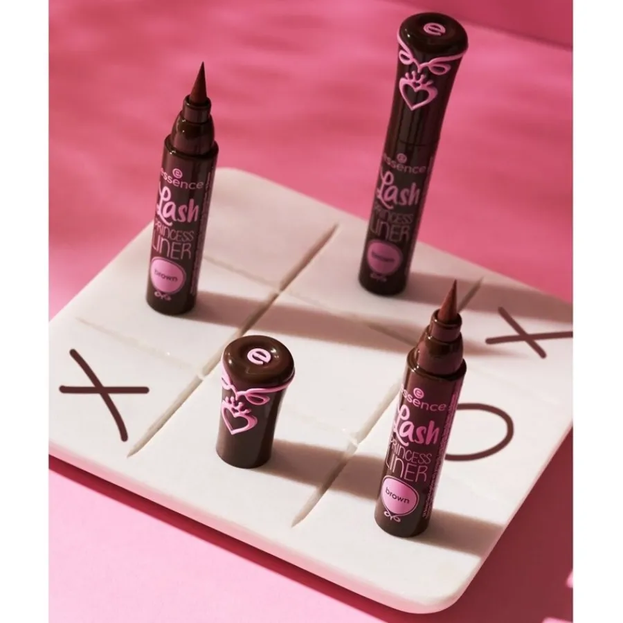Essence Eyeliner & Kajal Lash Princess Liner Waterproof von