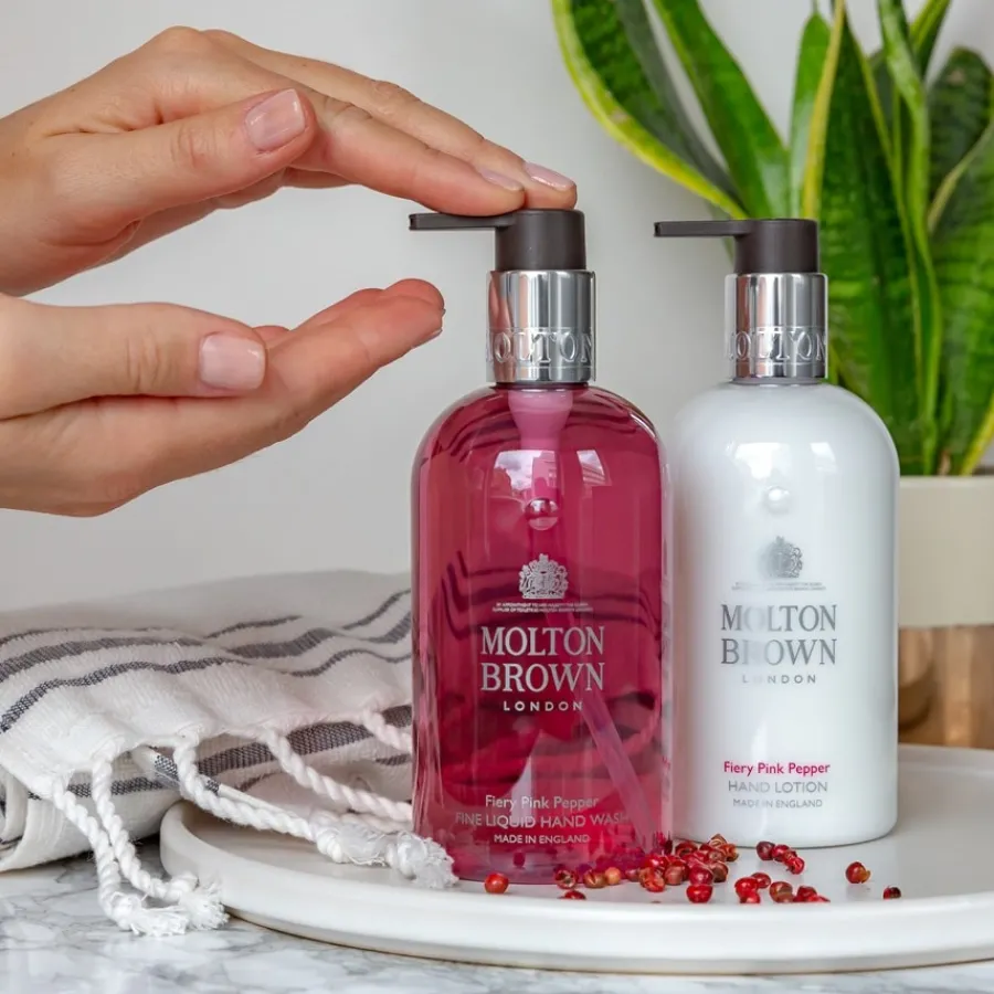 Molton Brown Fiery Pink Pepper Hand Lotion von Clearance