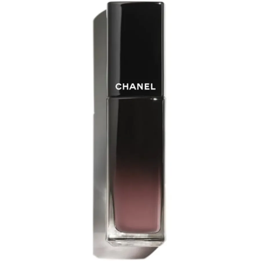 CHANEL FLUID-LIPPENSTIFTE ROUGE ALLURE LAQUE Der glänzende Fluid-Lippenstift mit langem Halt von Hot