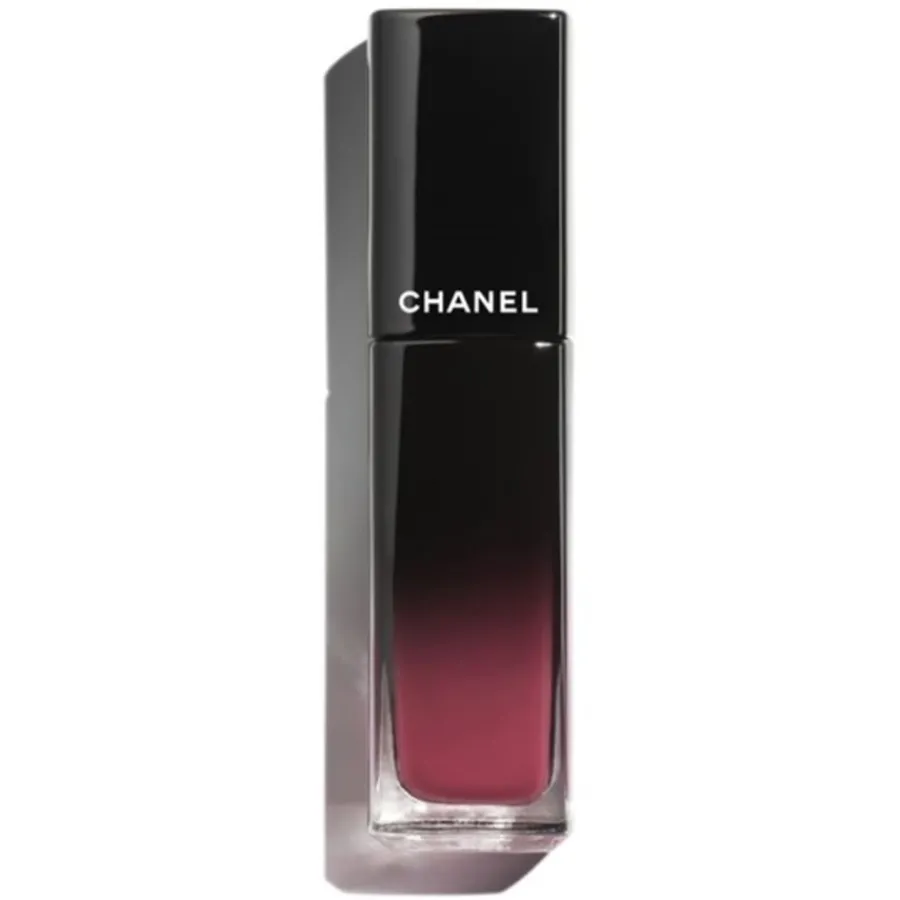 CHANEL FLUID-LIPPENSTIFTE ROUGE ALLURE LAQUE Der glänzende Fluid-Lippenstift mit langem Halt von Hot