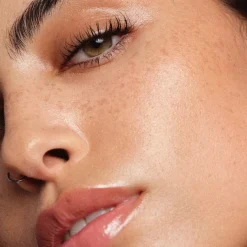 Anastasia Beverly Hills Foundation Beauty Balm Serum Boosted Skin Tint von New