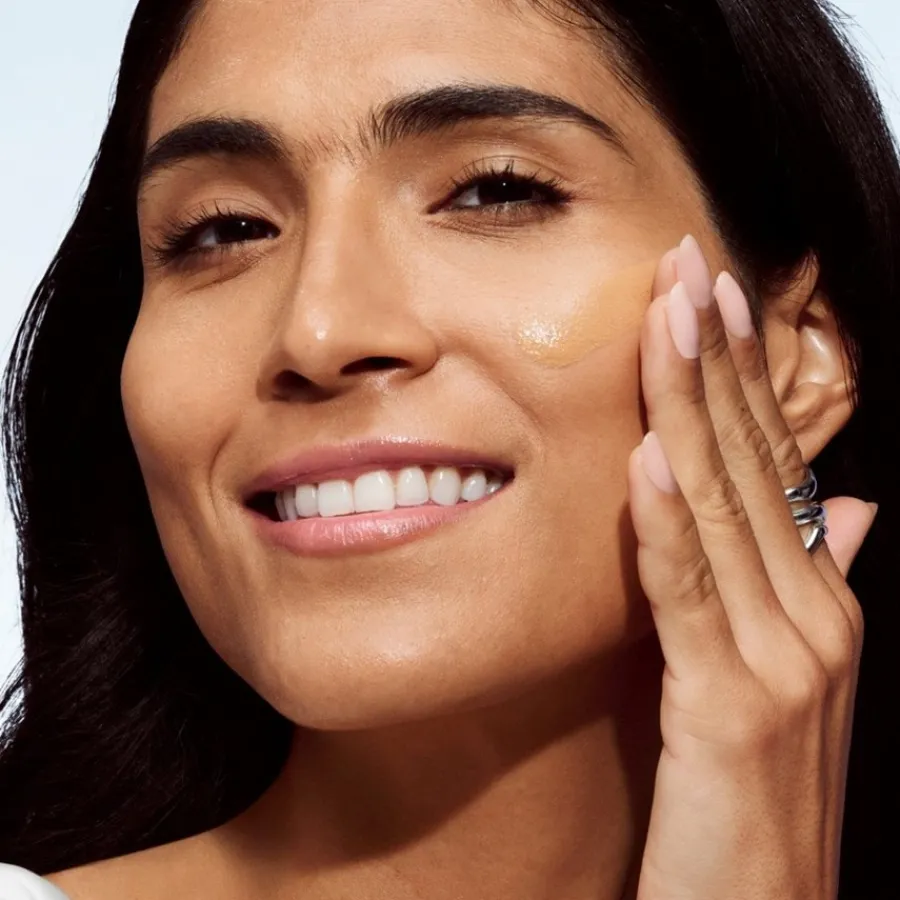 Clinique Foundation Even Better Vitamin Makeup SPF50 von New