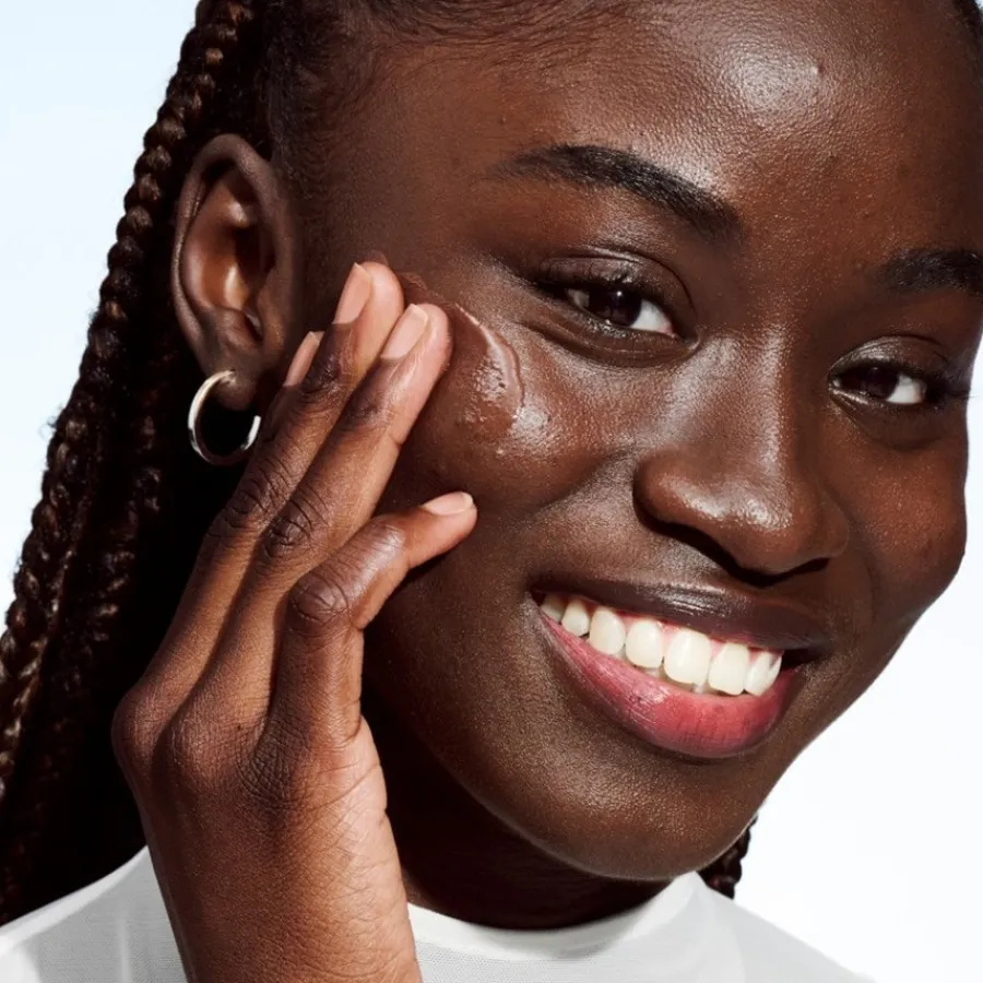 Clinique Foundation Even Better Vitamin Makeup SPF50 von New