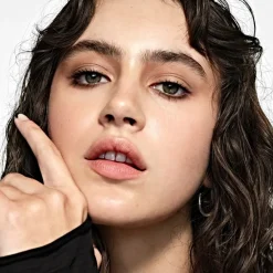 smashbox Foundation Halo Healthy Glow All-in-One Tinted Moisturizer SPF25 von