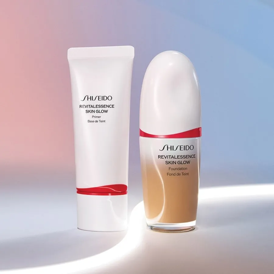 Shiseido Foundation Revitalessence Skin Glow Primer SPF25PA++ von Sale