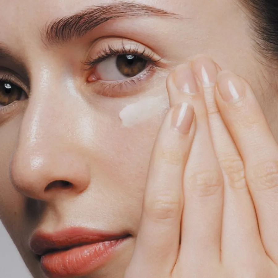 Shiseido Future Solution LX Eye and Lip Contour Regenerating Cream von Sale