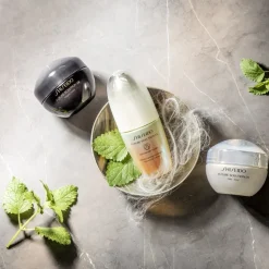 Shiseido Future Solution LX Ultimate Luminance Serum Legendary Enmai von