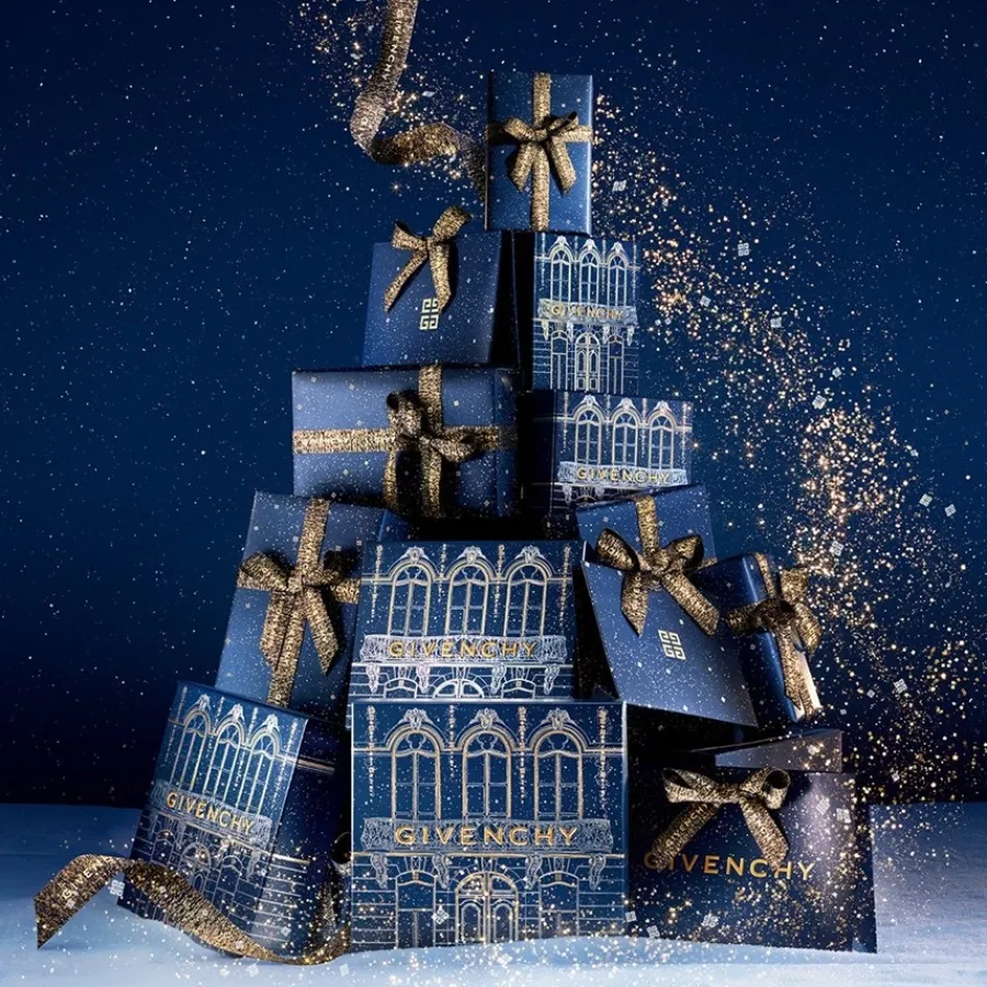 GIVENCHY GENTLEMAN SOCIETY Extrême Eau de Parfum Spray Online