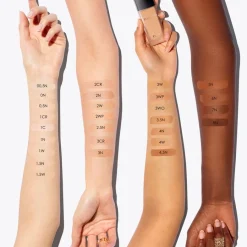 DIOR Grundierung Forever 24H Foundation von Hot