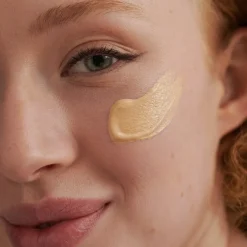 DADO SENS HYPERSENSITIVE HYALURON MAKE-UP SET von Clearance