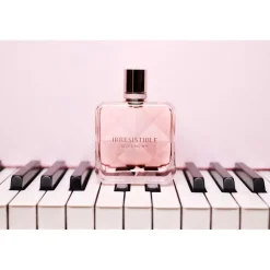 GIVENCHY IRRÉSISTIBLE Eau de Parfum Spray von