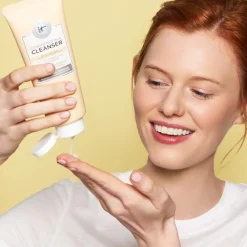 it Cosmetics Skin-Transforming Hydrating Cleansing Serum Confidence In A Cleanser Online