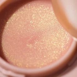 Catrice Kiss & Glow Shimmer Lip Balm von